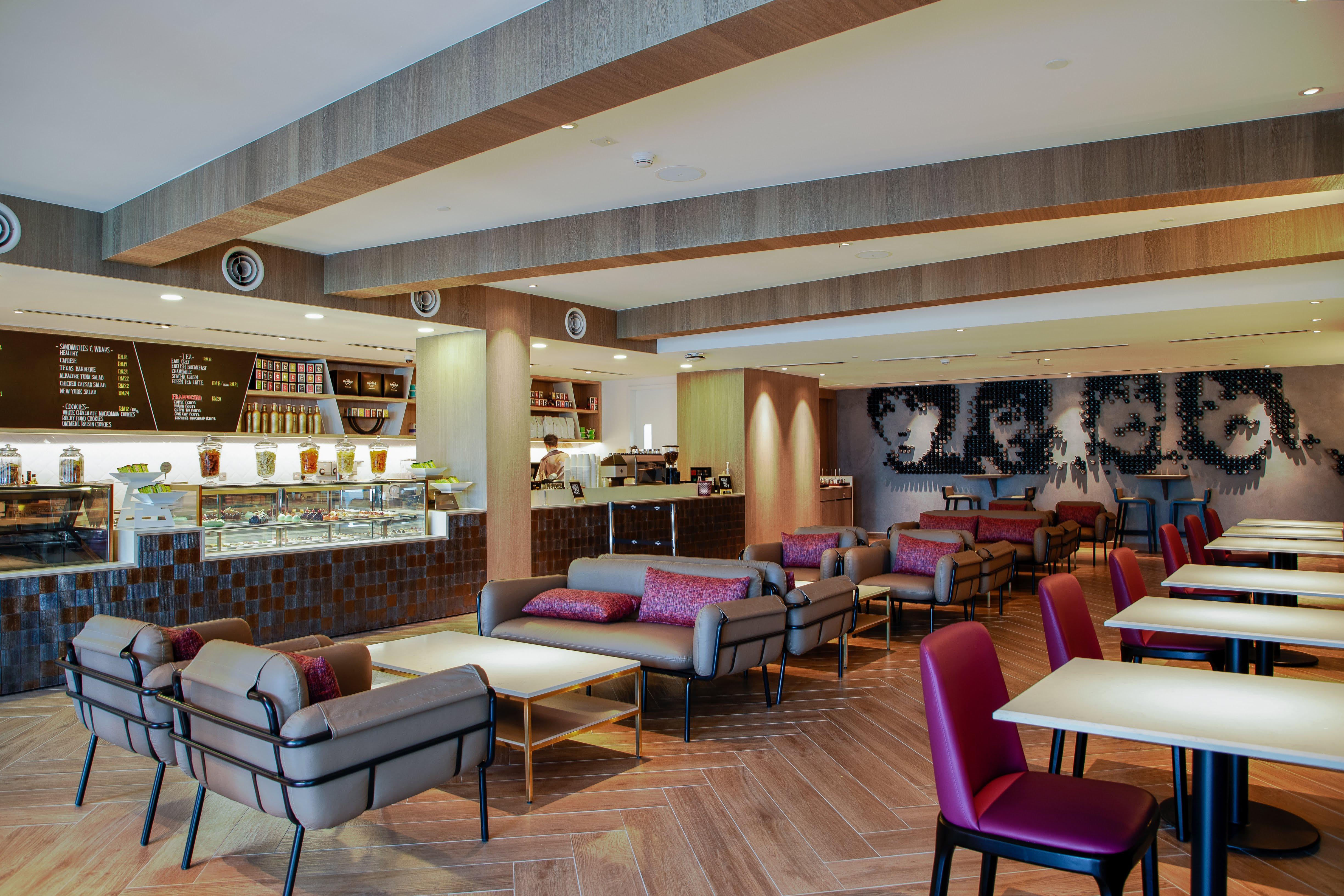Hard Rock Hotel Desaru Coast מראה חיצוני תמונה The lounge at the airport